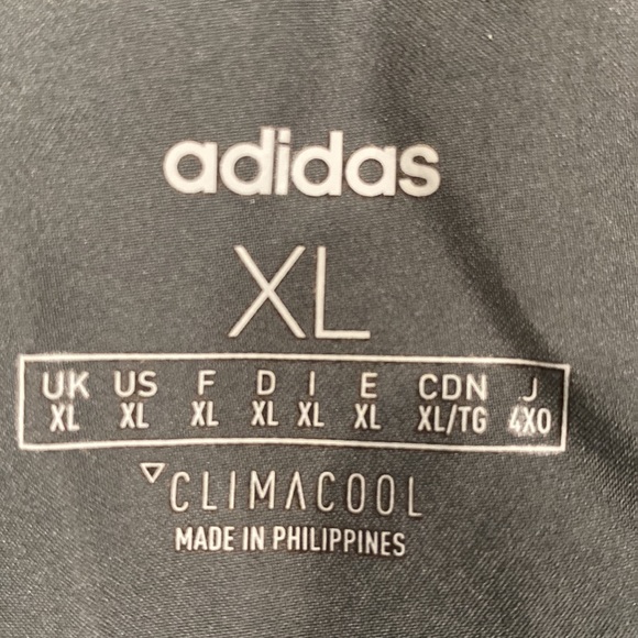 Mens Adidas workout shorts - Picture 2 of 2